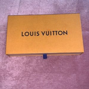 Louis Vuitton box